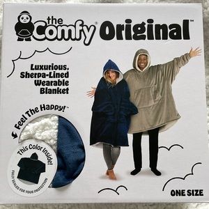 NIB The Comfy Original Wearable Blanket